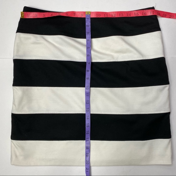 Sandro Jersey Mini Skirt Striped Colorblock Black & White Stretch 12 Large - Picture 9 of 9